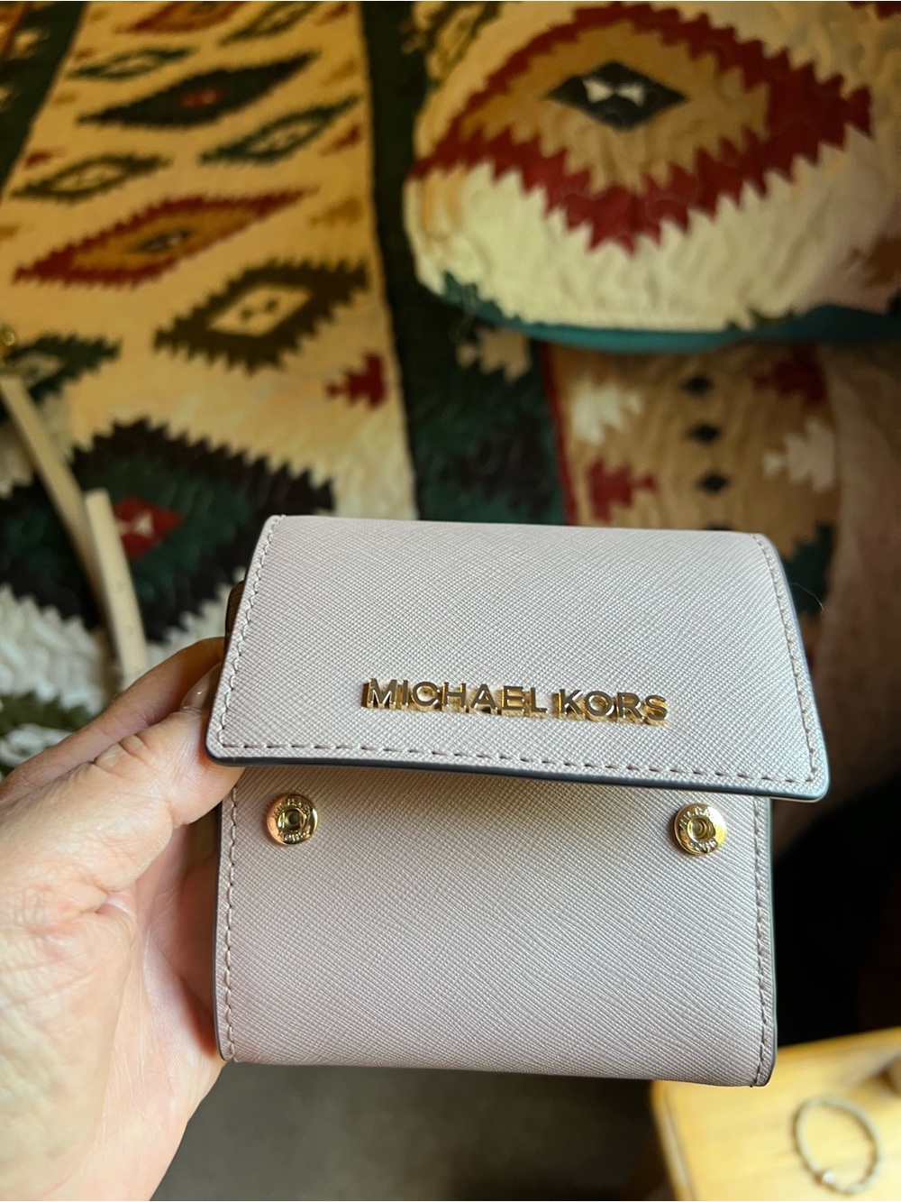 Michael Kors Small Leather Wallet in Light Beige with Gold Hardware